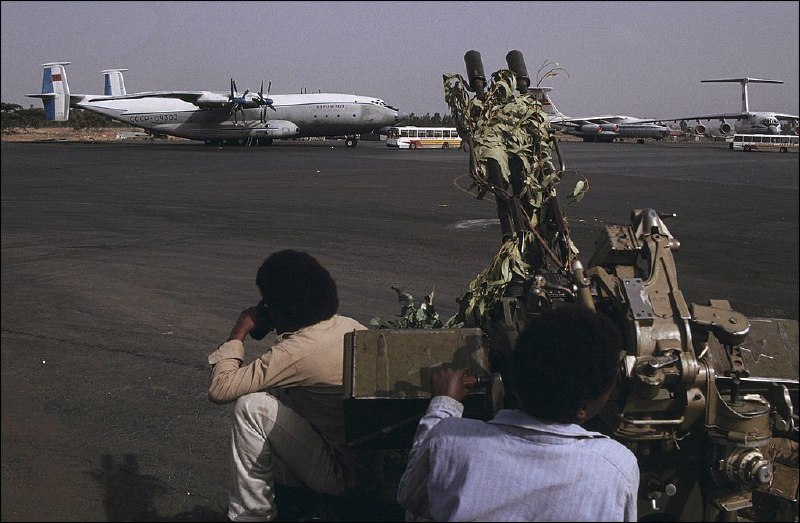 Soviet An-22 and Il-76 military transport aircraft at Addis Ababa Airport during the overthrow of the Mengistu government